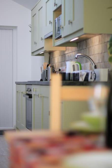 Orchard Nook - Sleeps 4, 2 Bedrooms Kendal Extérieur photo